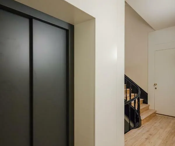 Hm - Ribeira Sao Joao 1b Oporto